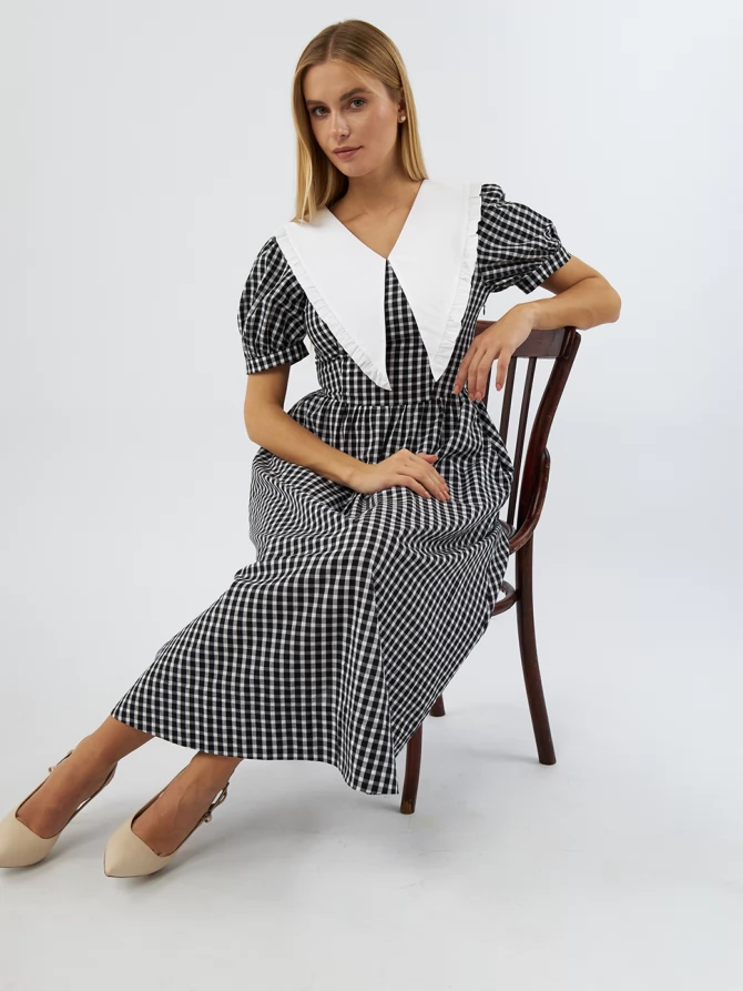 Платьеиз хлопка с большим контрастным воротником OD-935-1 клетка ч/б