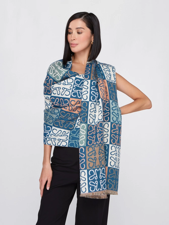 Палантин двусторонний с абстрактным узором