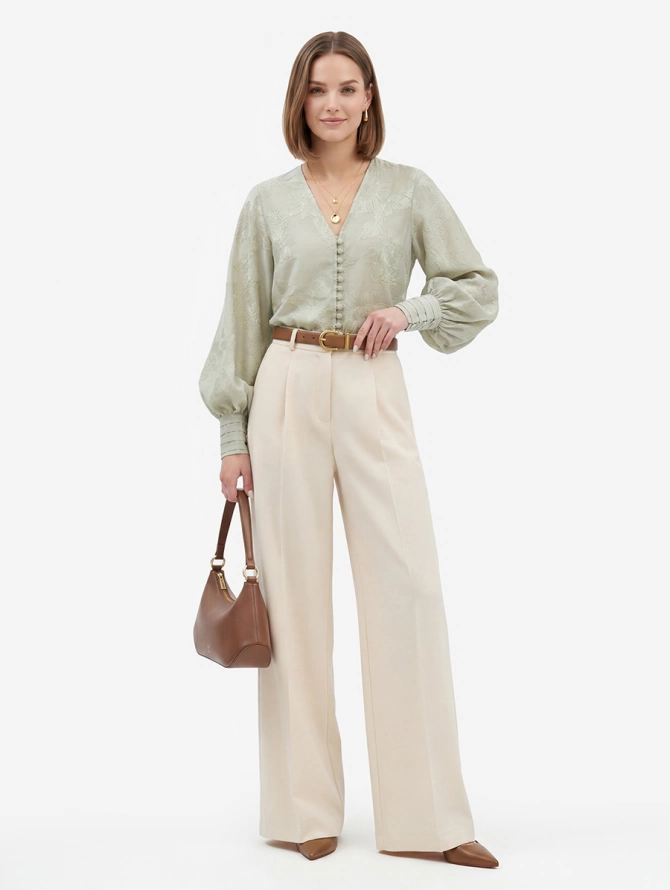 Блуза с вышивкой полынь