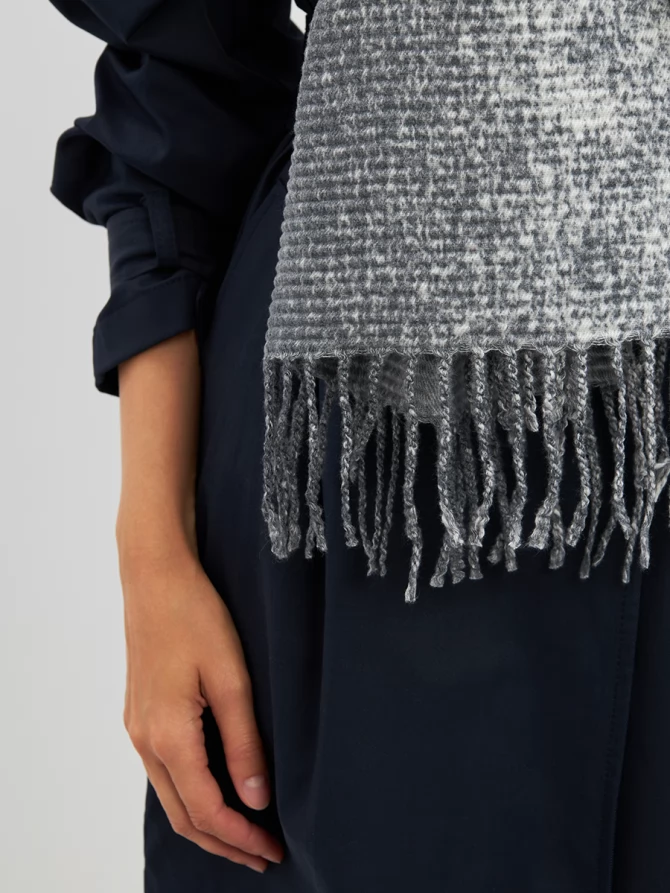 Двусторонний палантин с градиентом