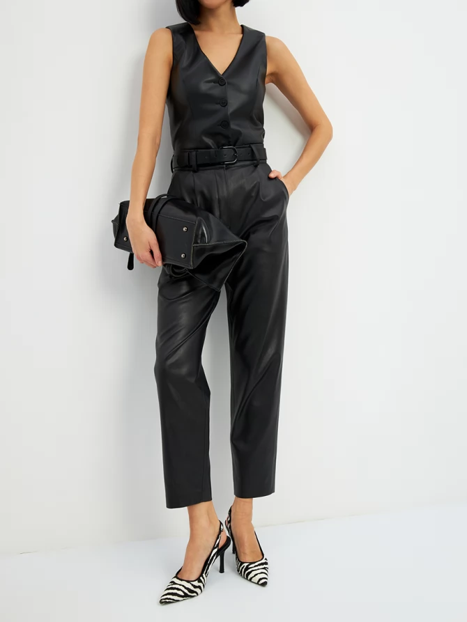 Брюки укороченные из зко-кожи  OD-882-1 черный