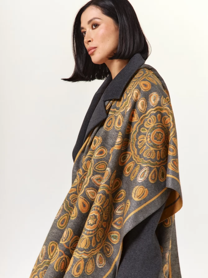 Палантин двусторонний с орнаментом мандала