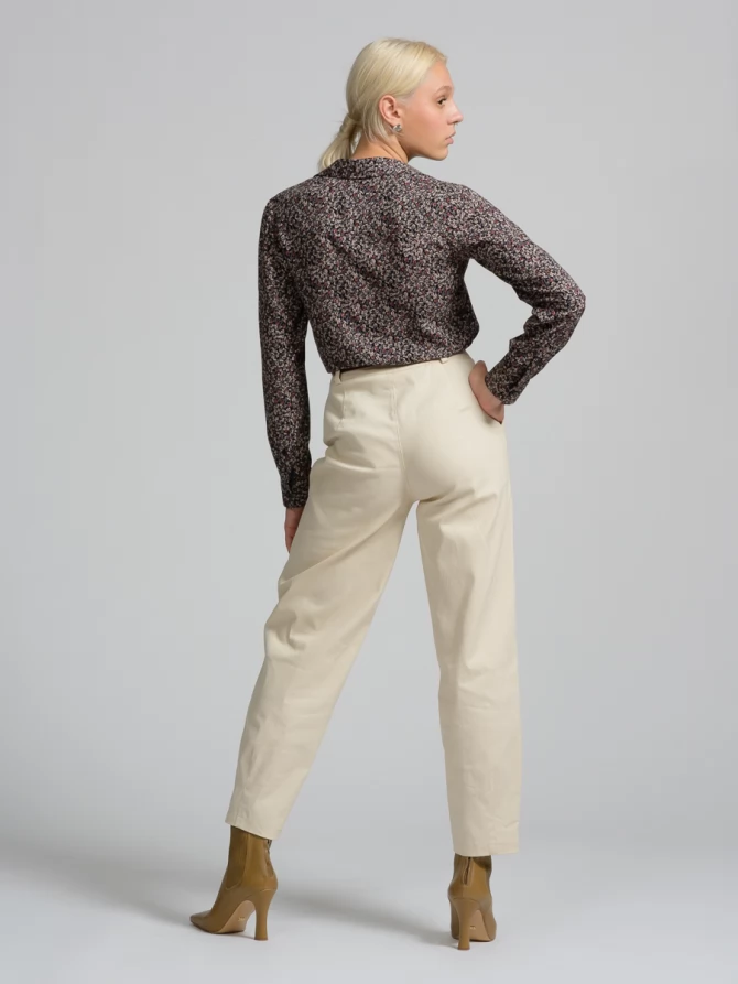 Брюки с простроченной стрелкой