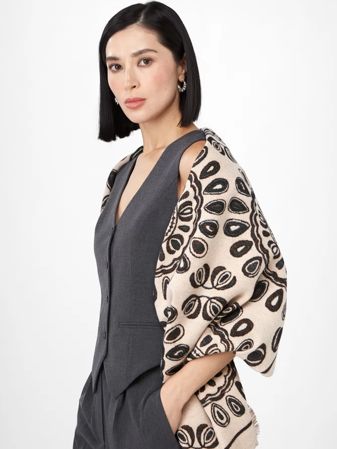 Палантин женский двусторонний с орнаментом