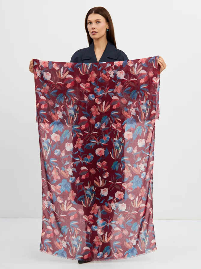 Палантин женский с флоральным принтом и бахромой