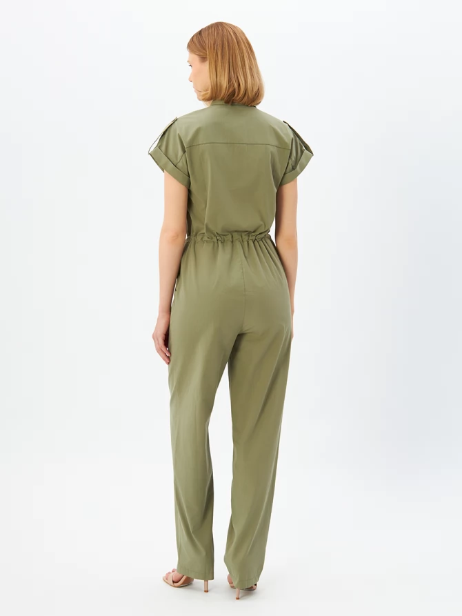 Комбинезон в стиле сафари с кнопками на рукавах