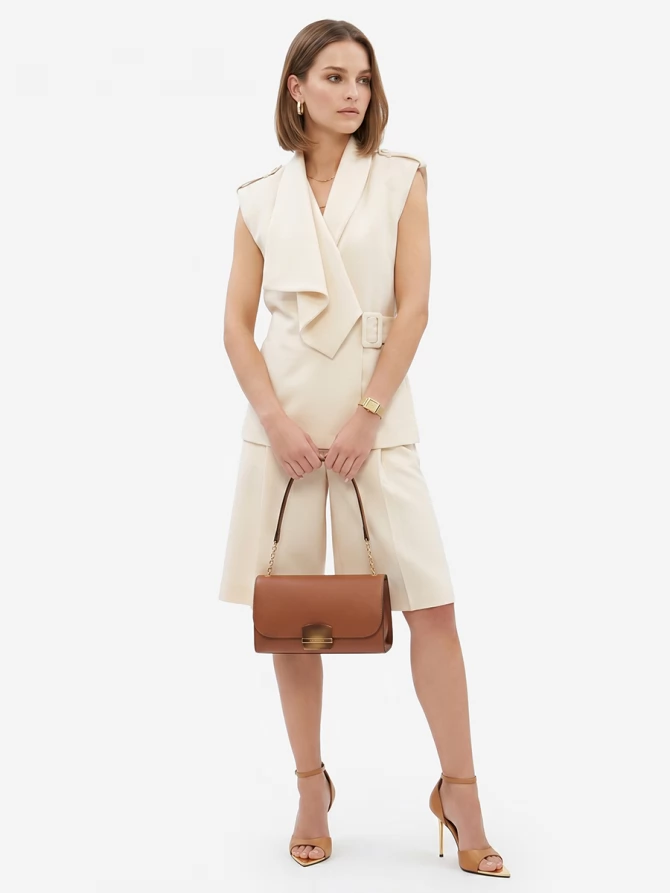 Жилет на запах из костюмной ткани OD-999-1 молочный