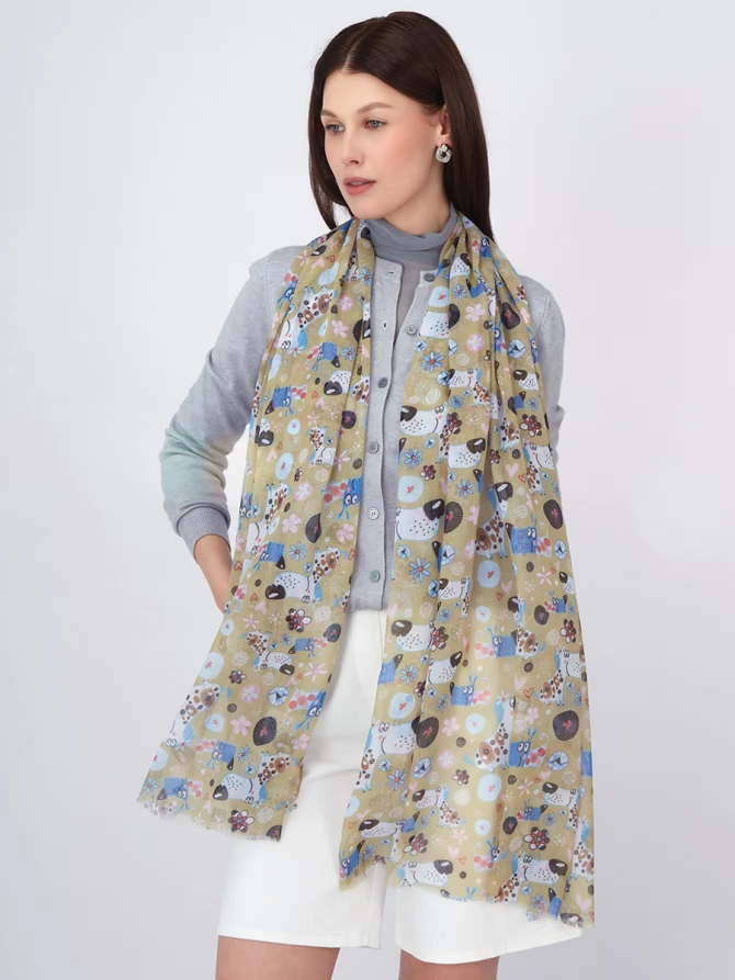 Палантин с игривым принтом животных