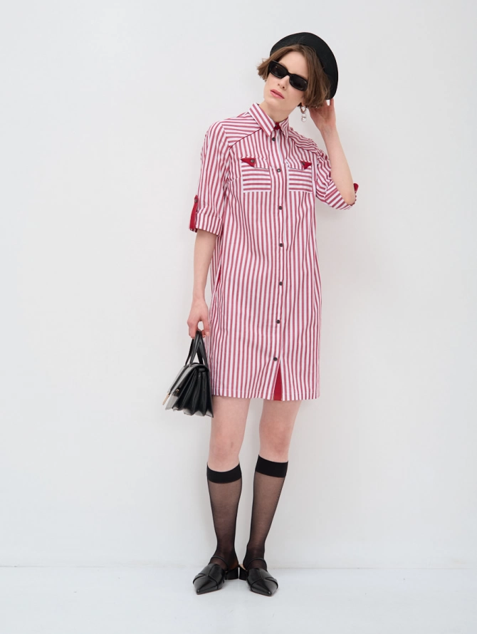 Платье-рубашка в полоску с контрастными вставками
