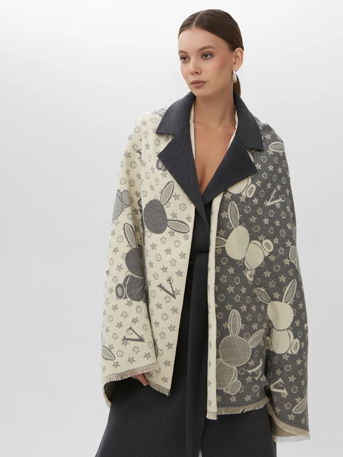 Палантин двусторонний с принтом кроликов