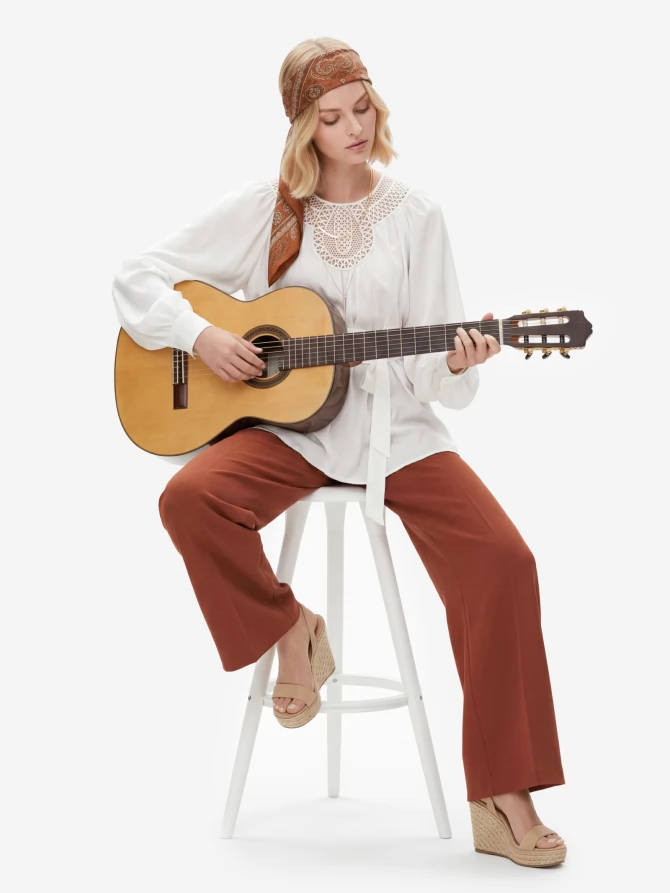 Блузка с кружевной вставкой и поясом-кушаком OD-1028-1 белый