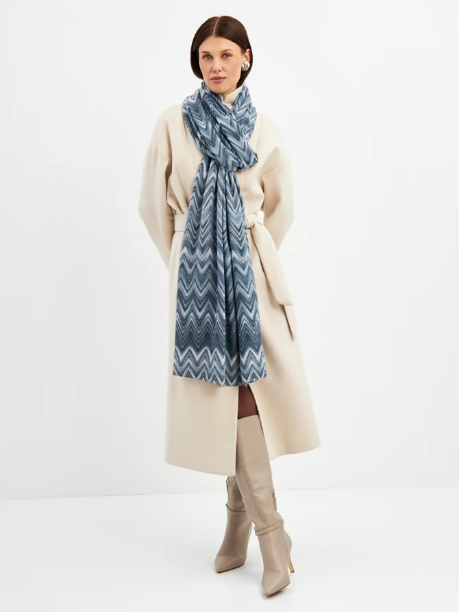 Палантин женский с волнистым принтом