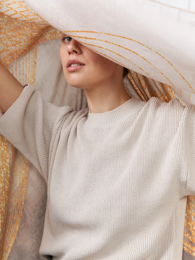 Палантин двусторонний с золотым узором