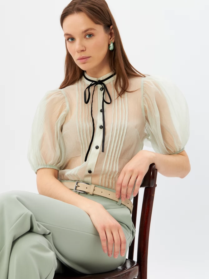 Блузка из органзы с бархатной завязкой и защипами  OD-951-2 серо-зеленый