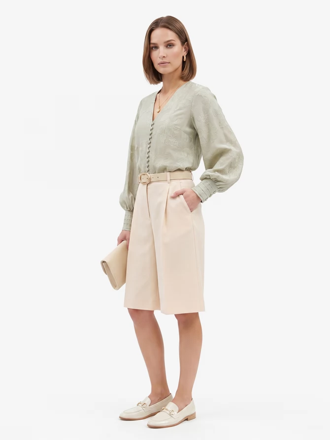 Блуза с вышивкой полынь