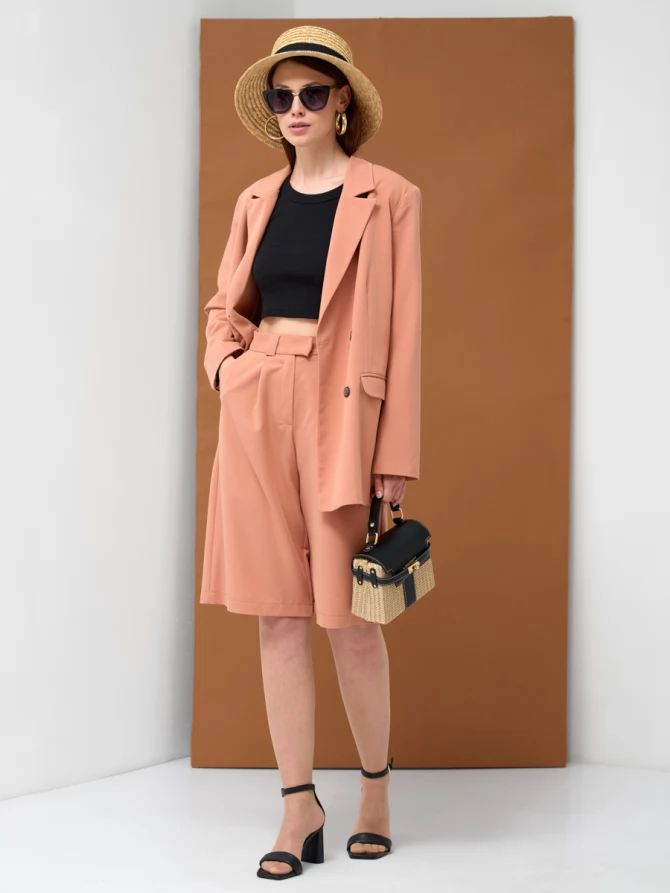 Шорты-бермуды