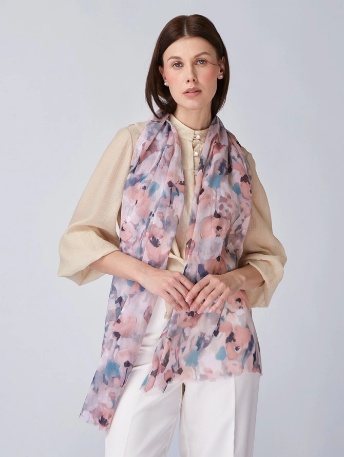 Палантин женский с акварельным рисунком