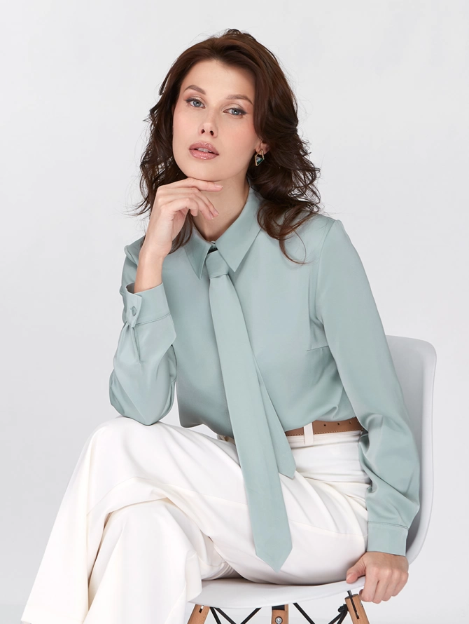 Блузка с галстуком ментоловая