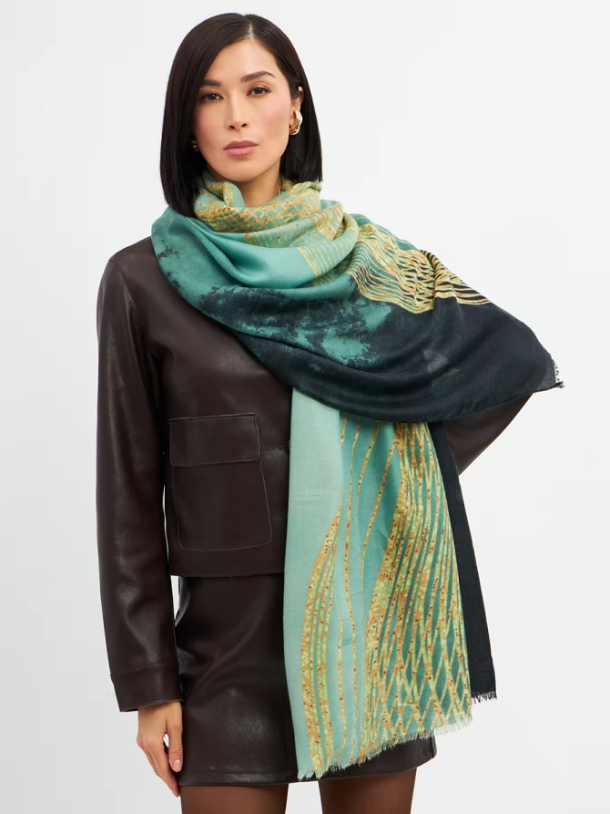 Палантин двусторонний с узором "Золотые волны"