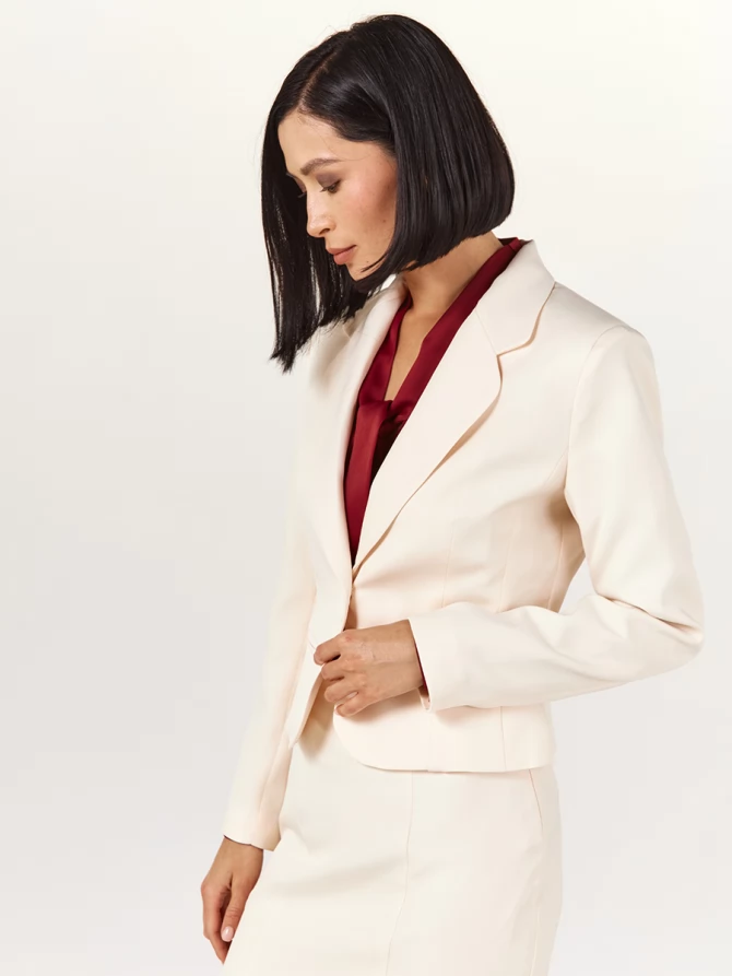 Жакет укороченный бежевый