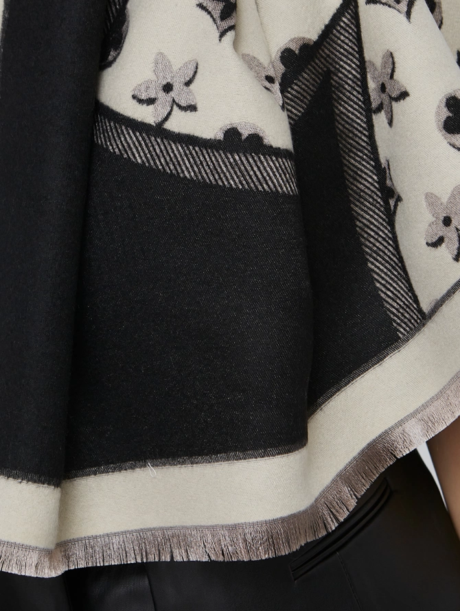 Палантин двусторонний с авторским принтом