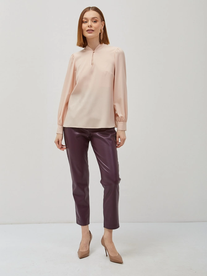 Блузка однотонная с вырезом капля