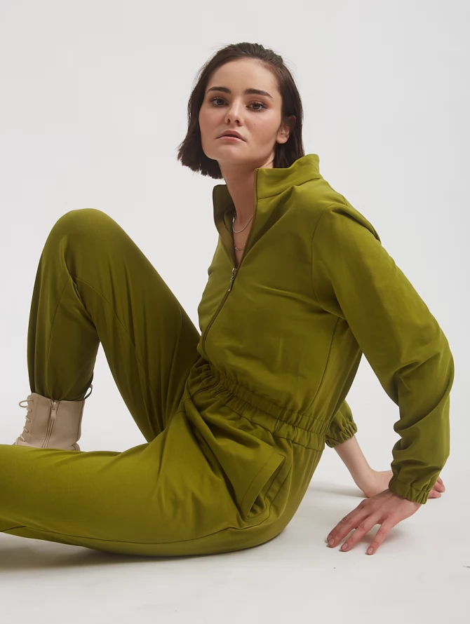 Комбинезон на молнии