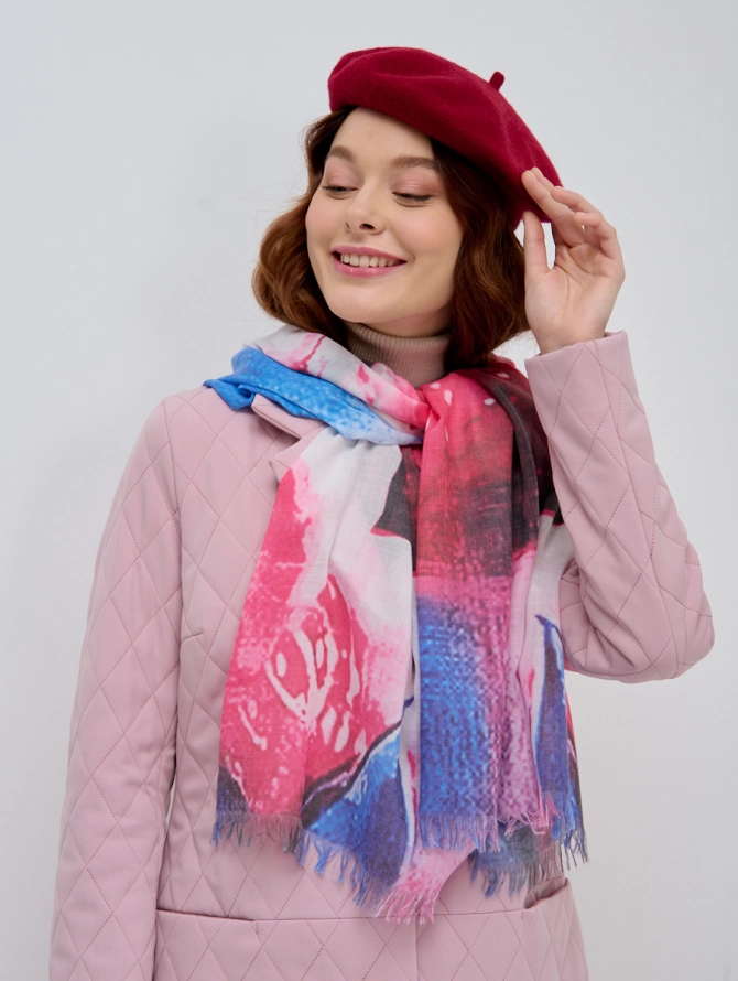 Палантин с ручной росписью и бахромой