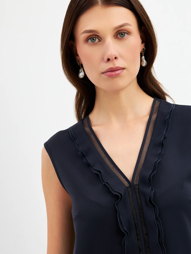 Топ со вставкой из органзы синий