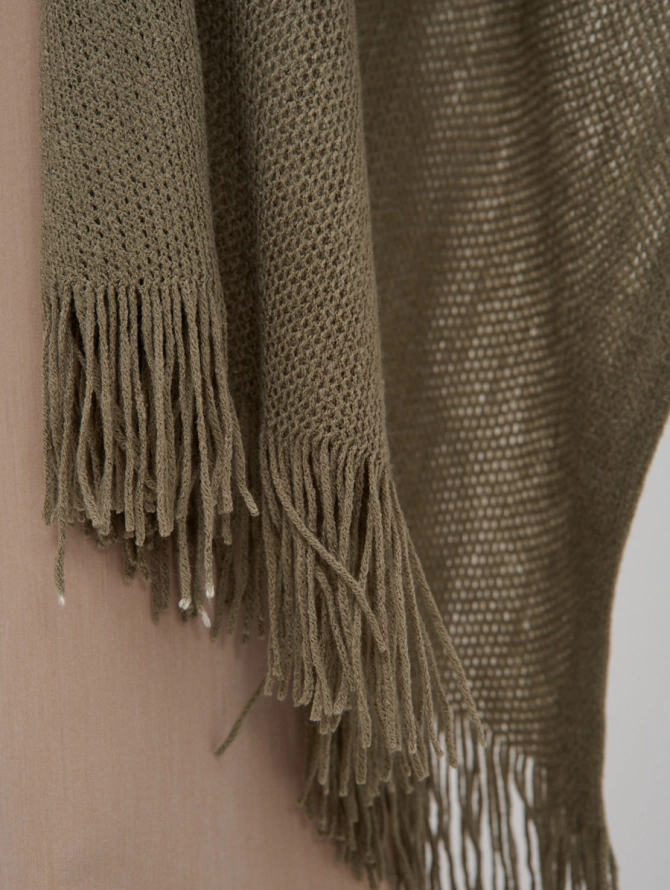 Палантин вязаный с бахромой GN-17-9
