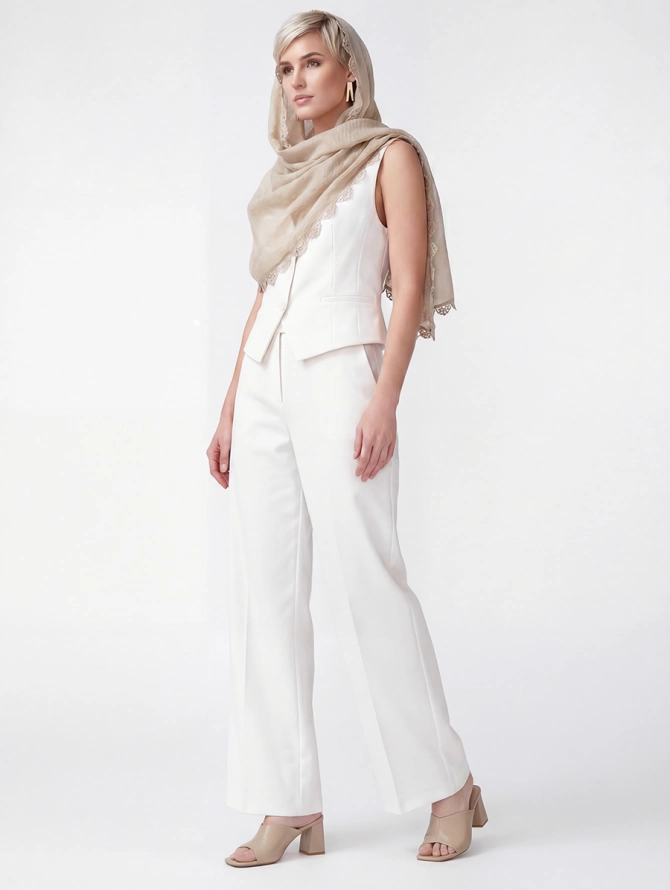 Палантин женский жатый бежевый с кружевом