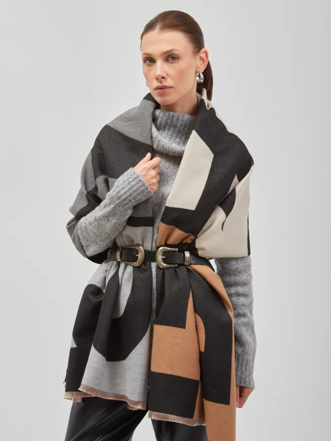 Палантин женский с геометрическим принтом