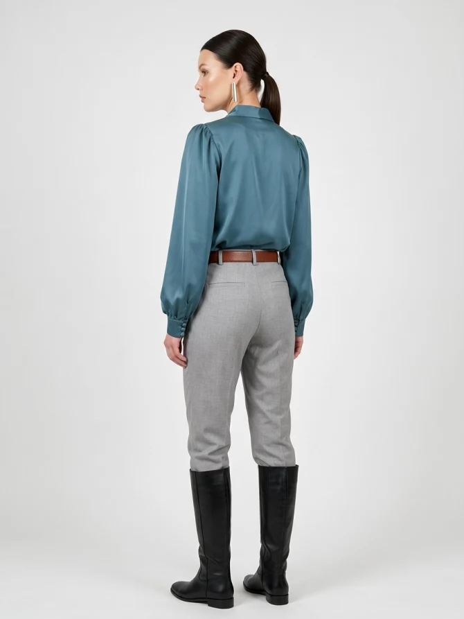 Блуза с вырезом сине-зеленая