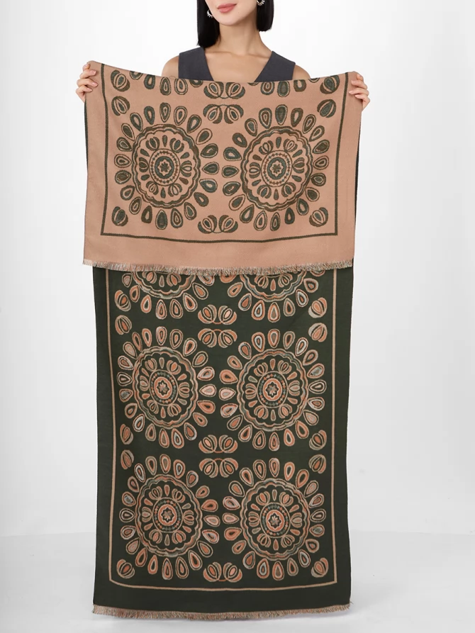 Палантин двусторонний с восточным узором