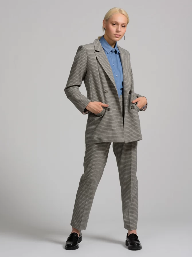 Пиджак прямого кроя