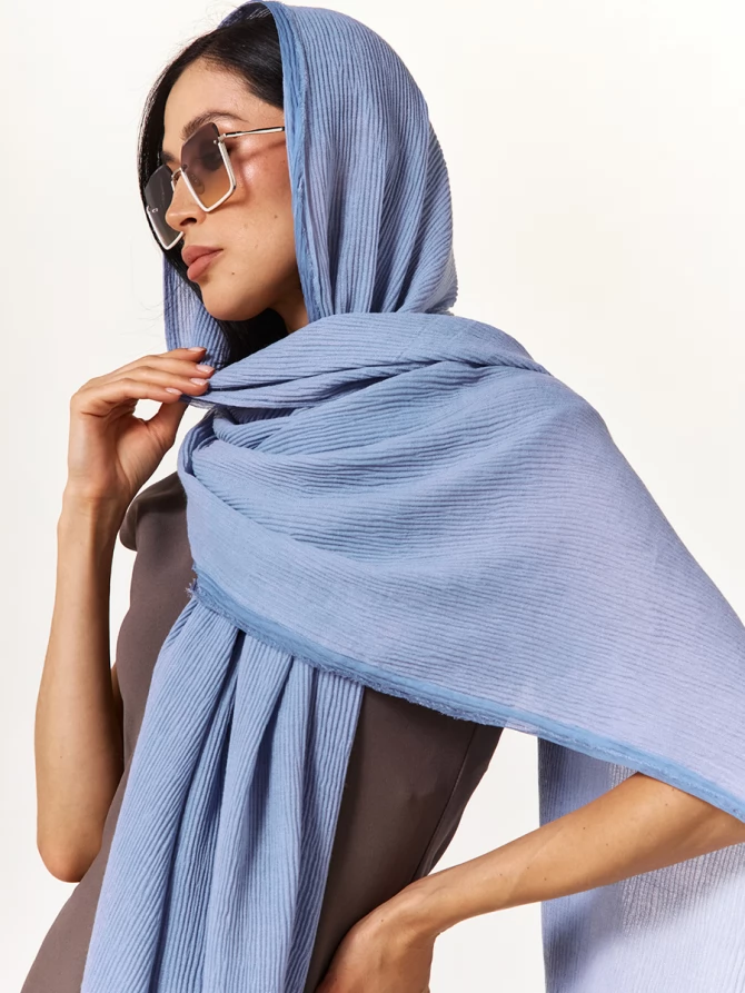 Палантин женский в небесно-голубом цвете