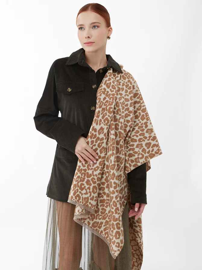 Палантин женский с леопардовым принтом двусторонний