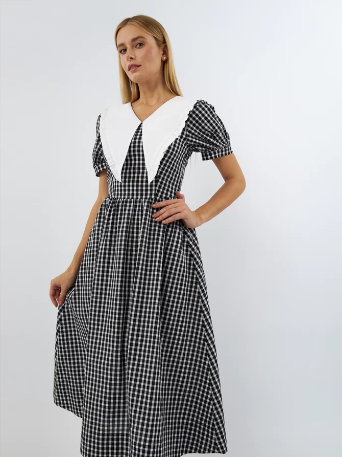 Платьеиз хлопка с большим контрастным воротником OD-935-1 клетка ч/б