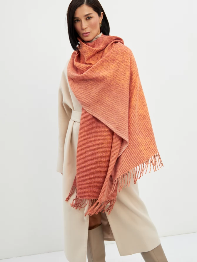 Палантин женский двусторонний с градиентом