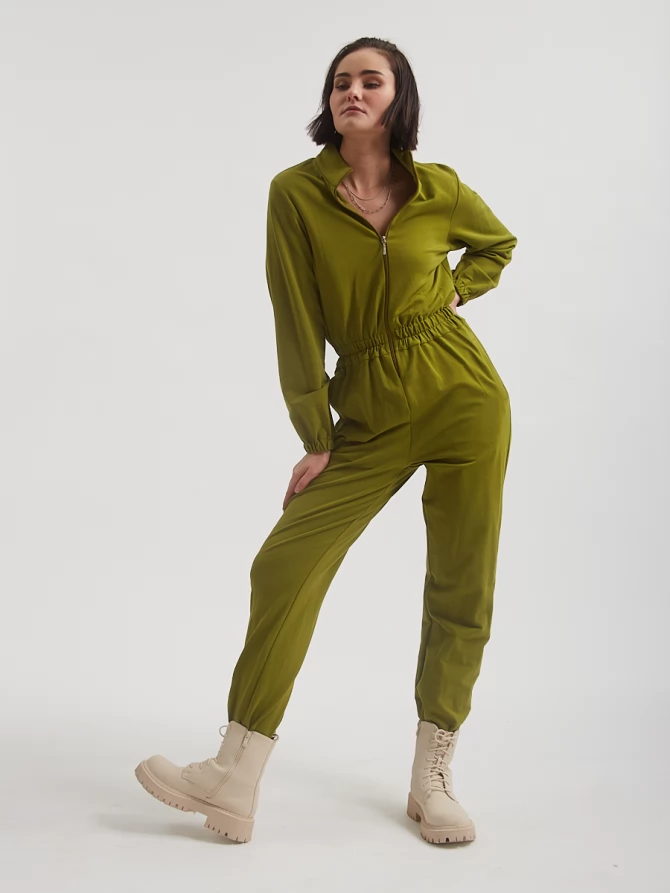 Комбинезон на молнии