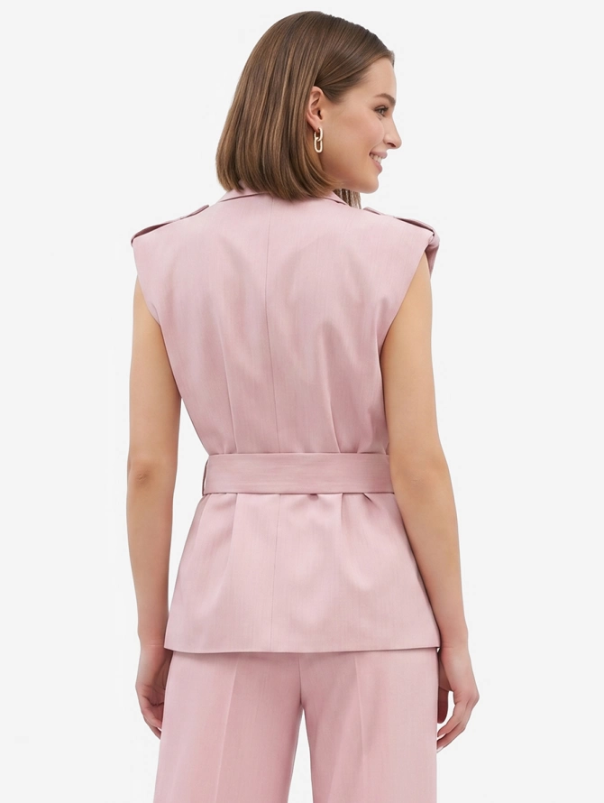 Жилет на запах из костюмной ткани OD-999-2 розовый
