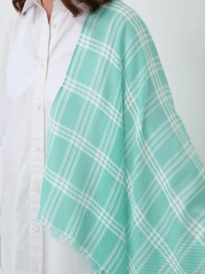 Палантин мятного цвета в клетку 90*180 см