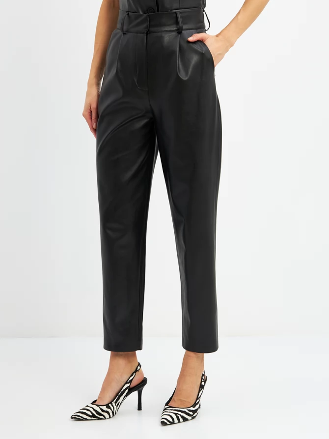 Брюки укороченные из зко-кожи  OD-882-1 черный