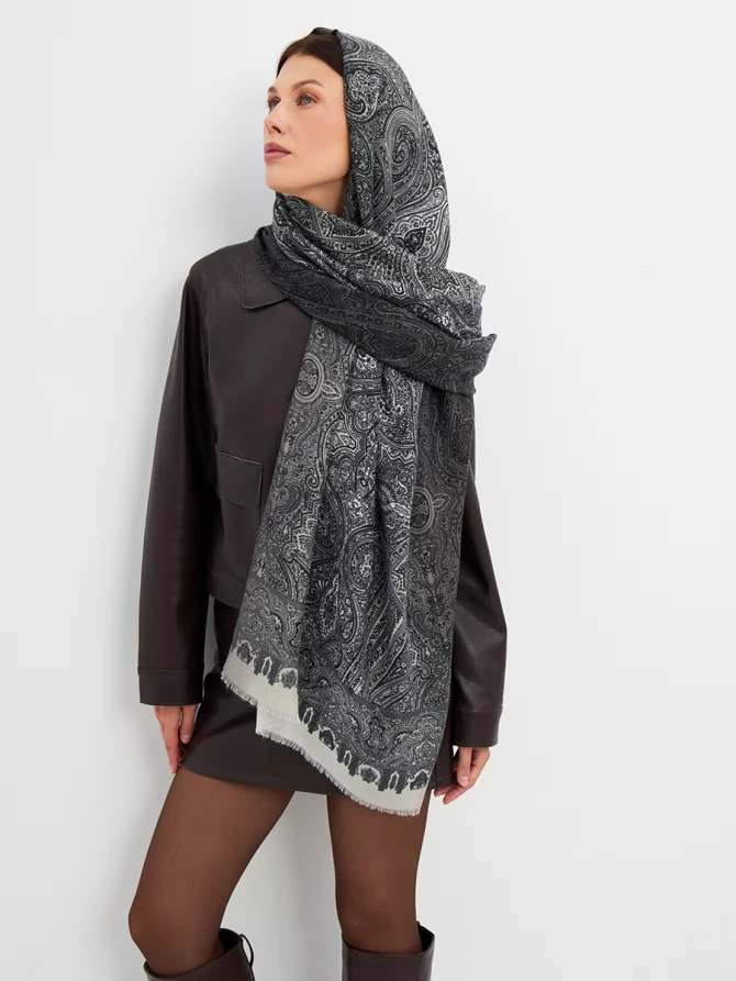 Палантин женский двусторонний с орнаментом пейсли