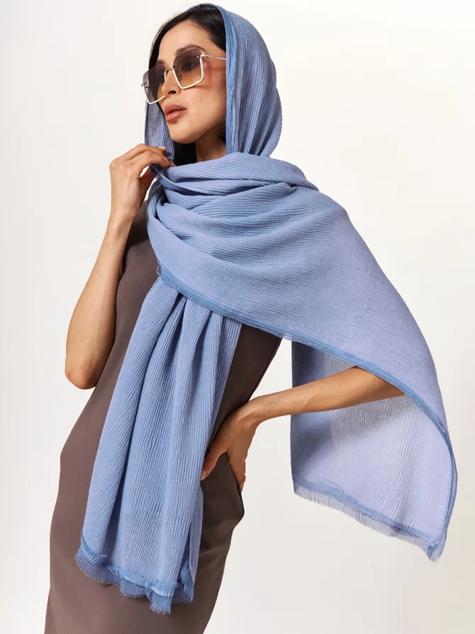 Палантин женский в небесно-голубом цвете