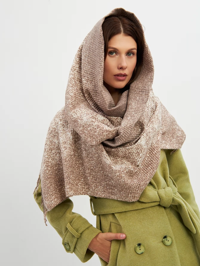 Палантин женский двусторонний с градиентным эффектом