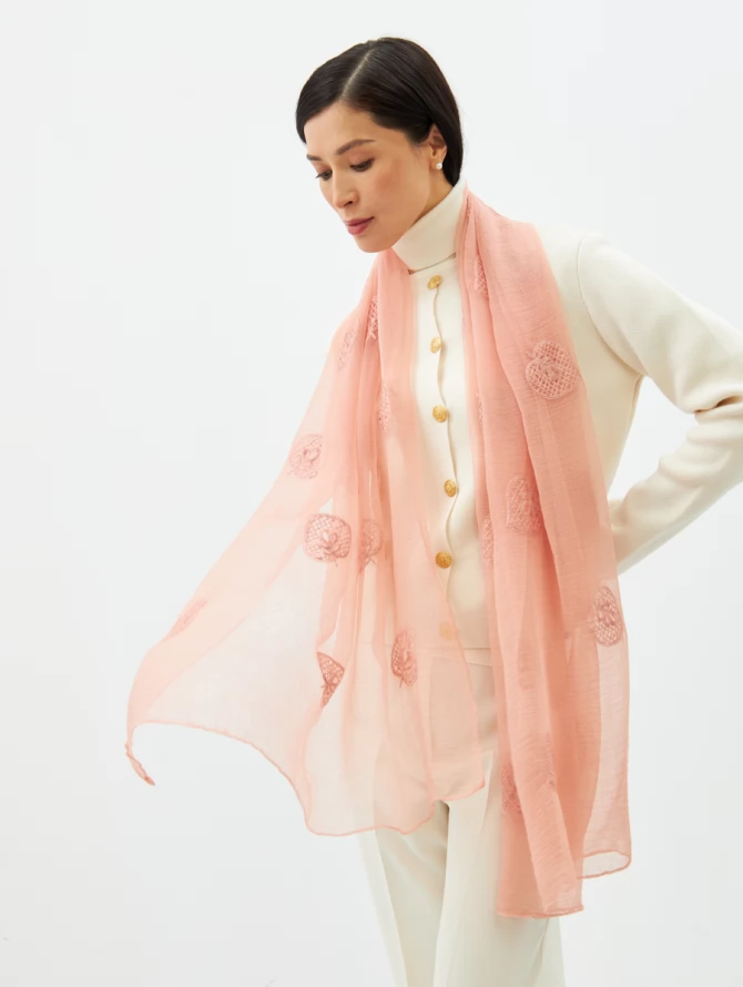 Палантин двусторонний из жатого шифона с арт-деко вышивкой