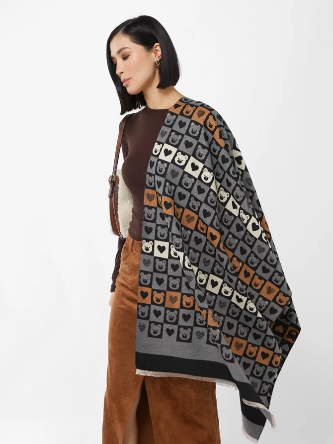 Палантин женский с принтом "Медвежата и Сердца"