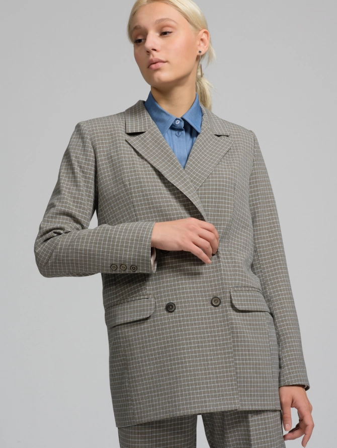 Пиджак двубортный прямого кроя в клетку