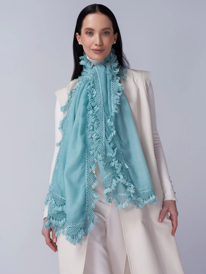 Палантин женский мятный с ажурной бахромой